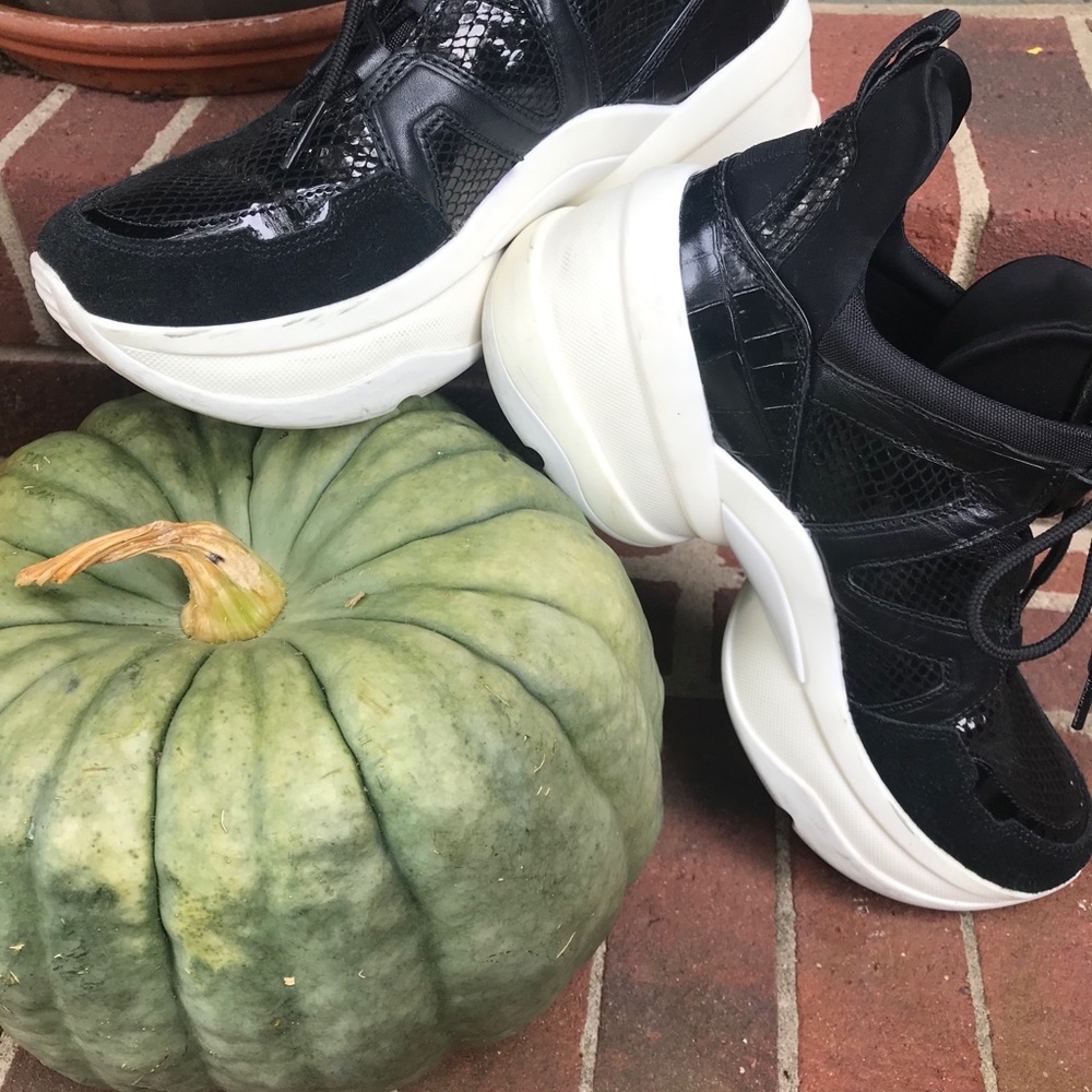 Micheal Kors Olympia Sneakers Black Size 9M - Picture 11 of 16